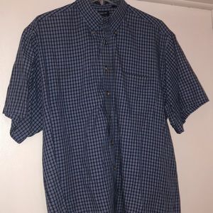 Men’s short sleeve wrinkle free shirt Size L